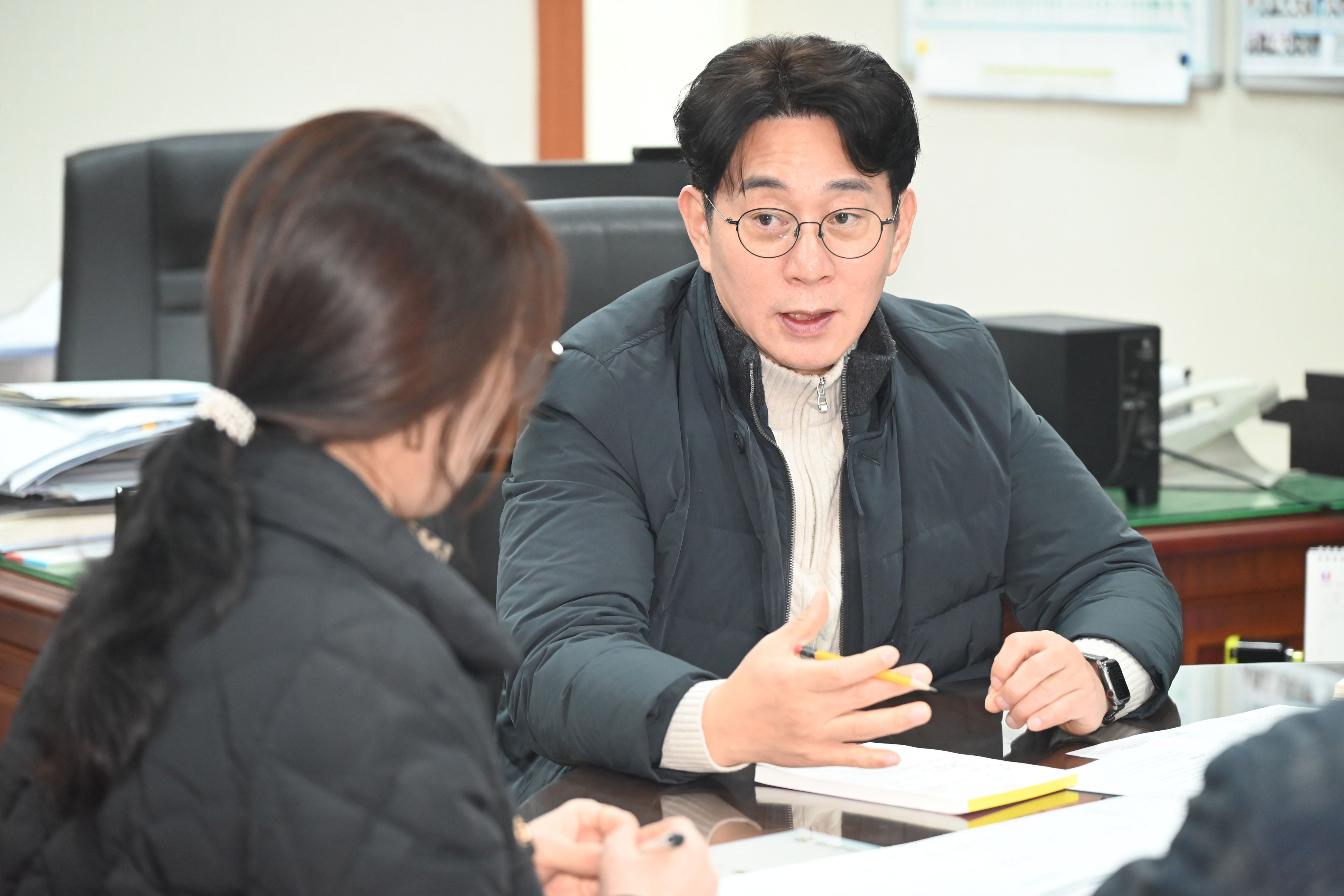 방인섭 의원, 종합건설본부와 장생포순환도로 마지막 확장구간 초기 공사 점검간담회6