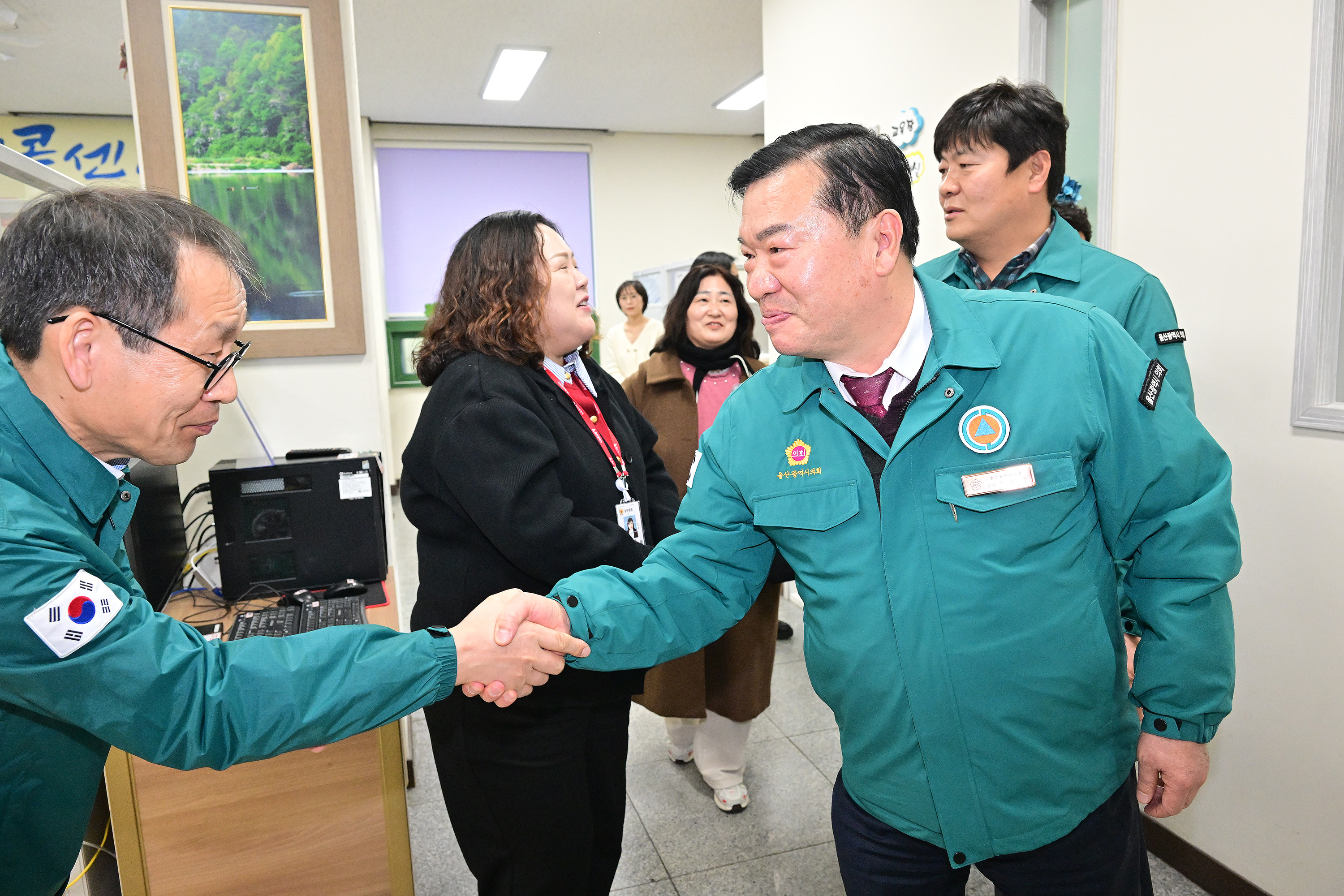 행정자치위원회, 120 해울이콜센터 연장 운영 격려 방문3