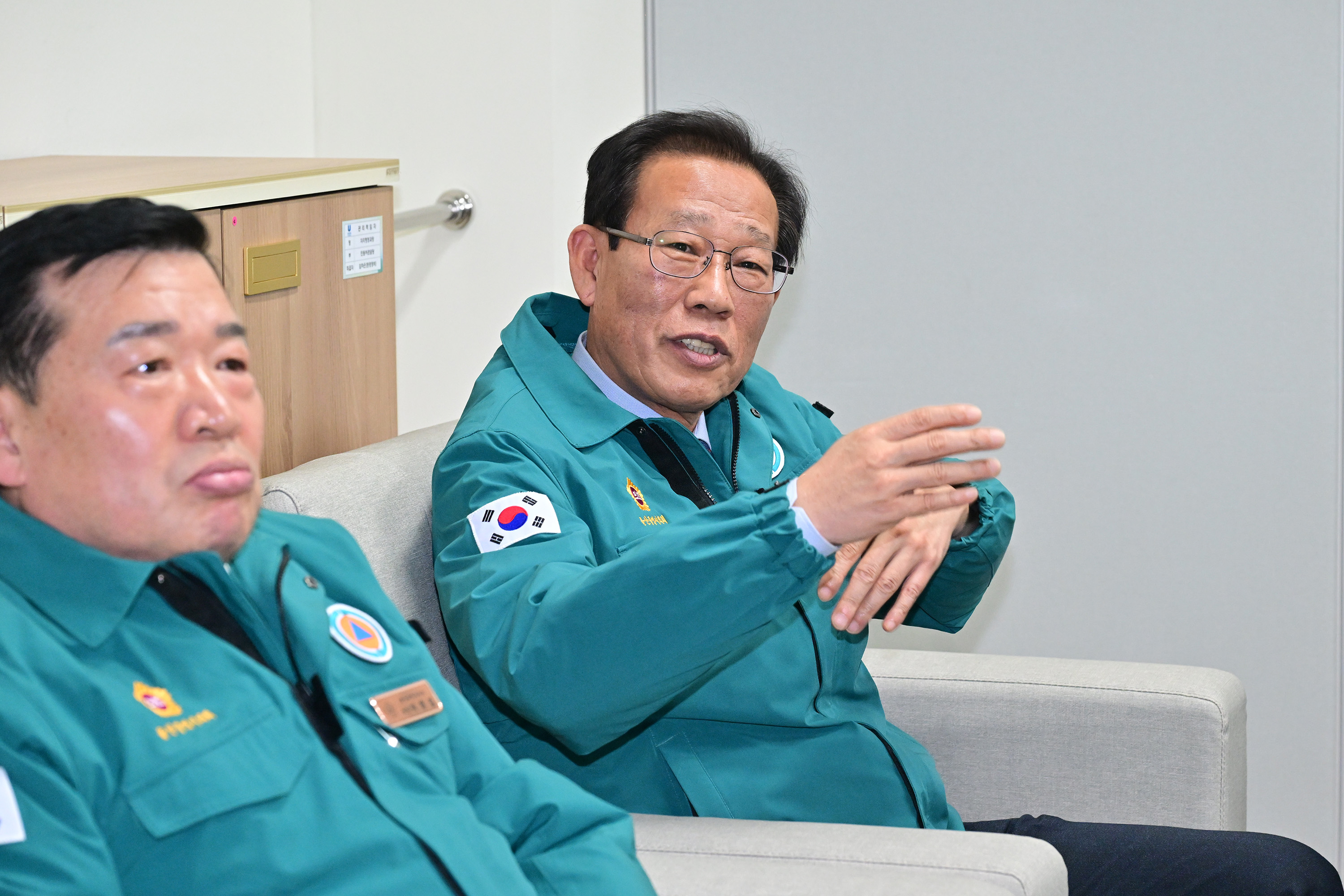 행정자치위원회, 120 해울이콜센터 연장 운영 격려 방문8