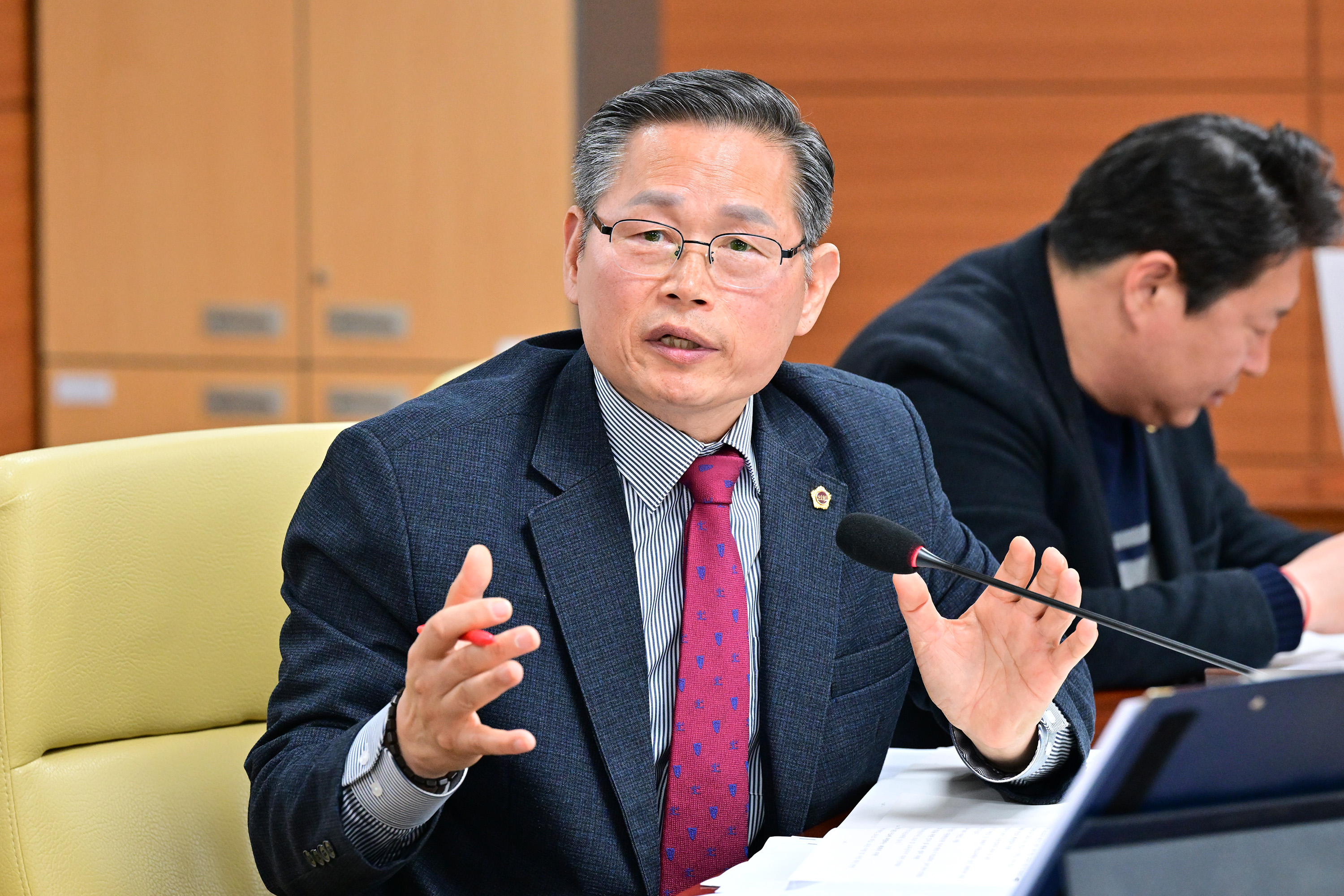 교육위원회, 직속기관 강북·강남교육지원청 소관 2026년도 주요업무보고 청취9