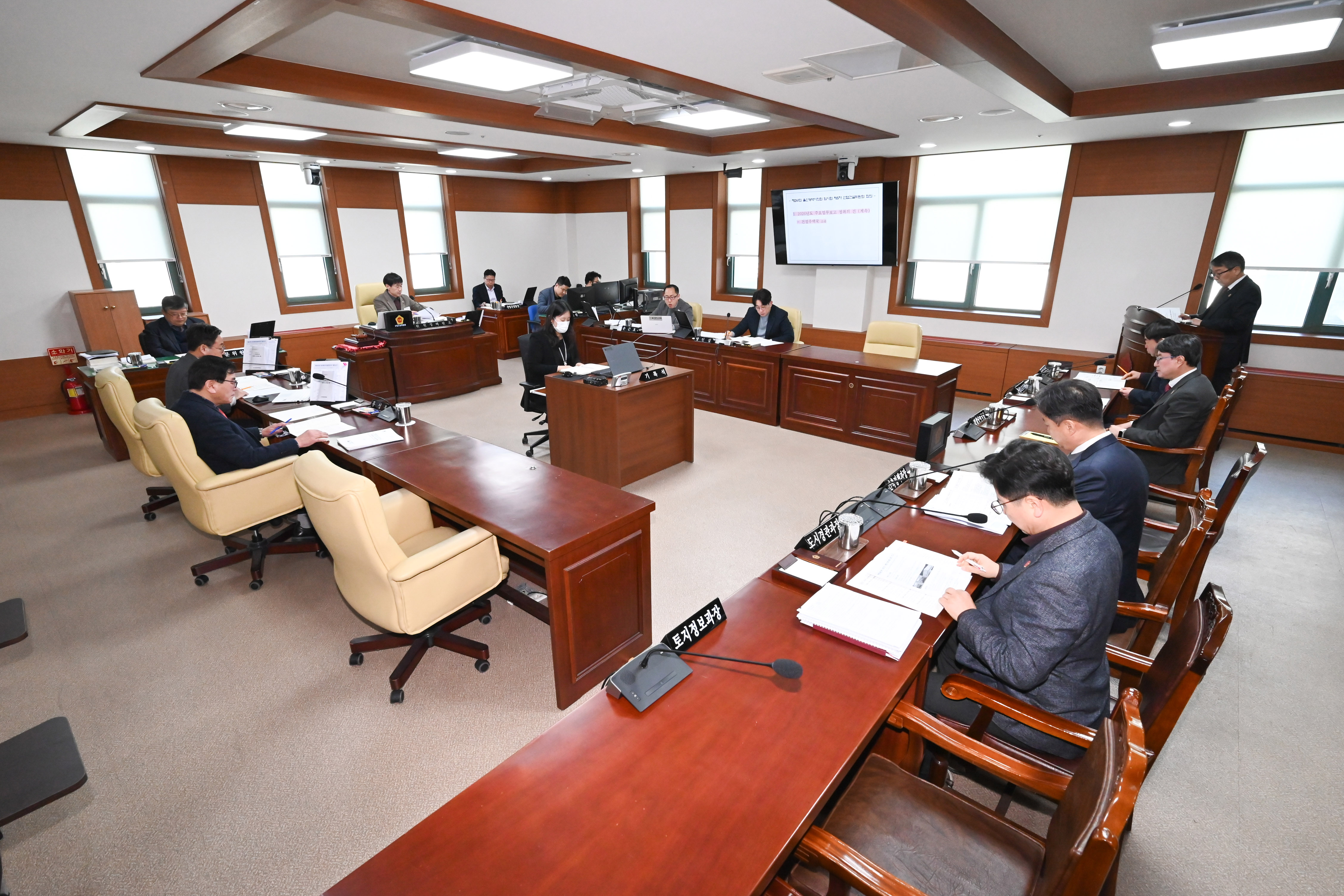 산업건설위원회, 건설주택국 소관  2026년도 주요업무보고 청취3