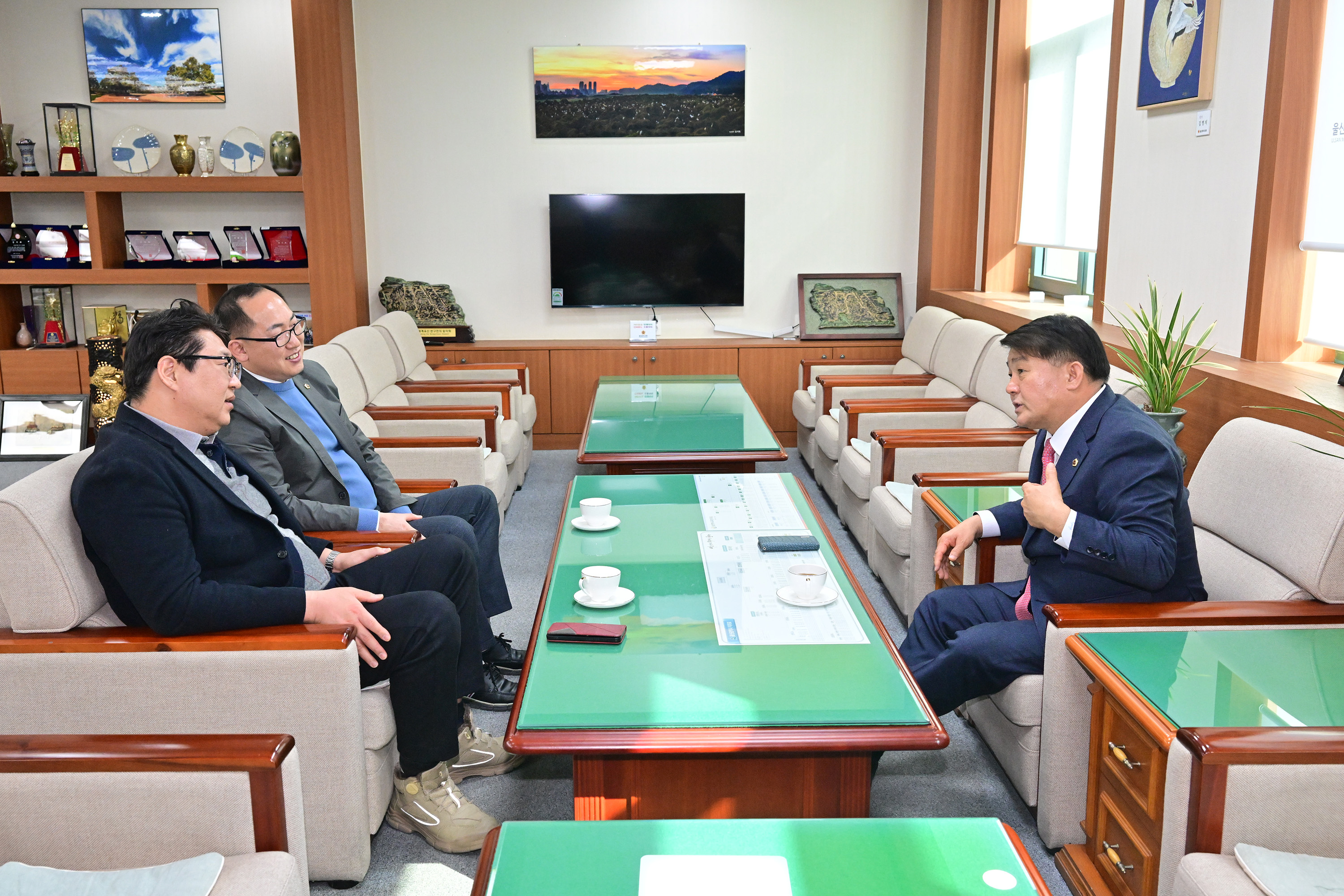 울산광역시의회, 교육청 조례 용어 개정 갈등 중재4