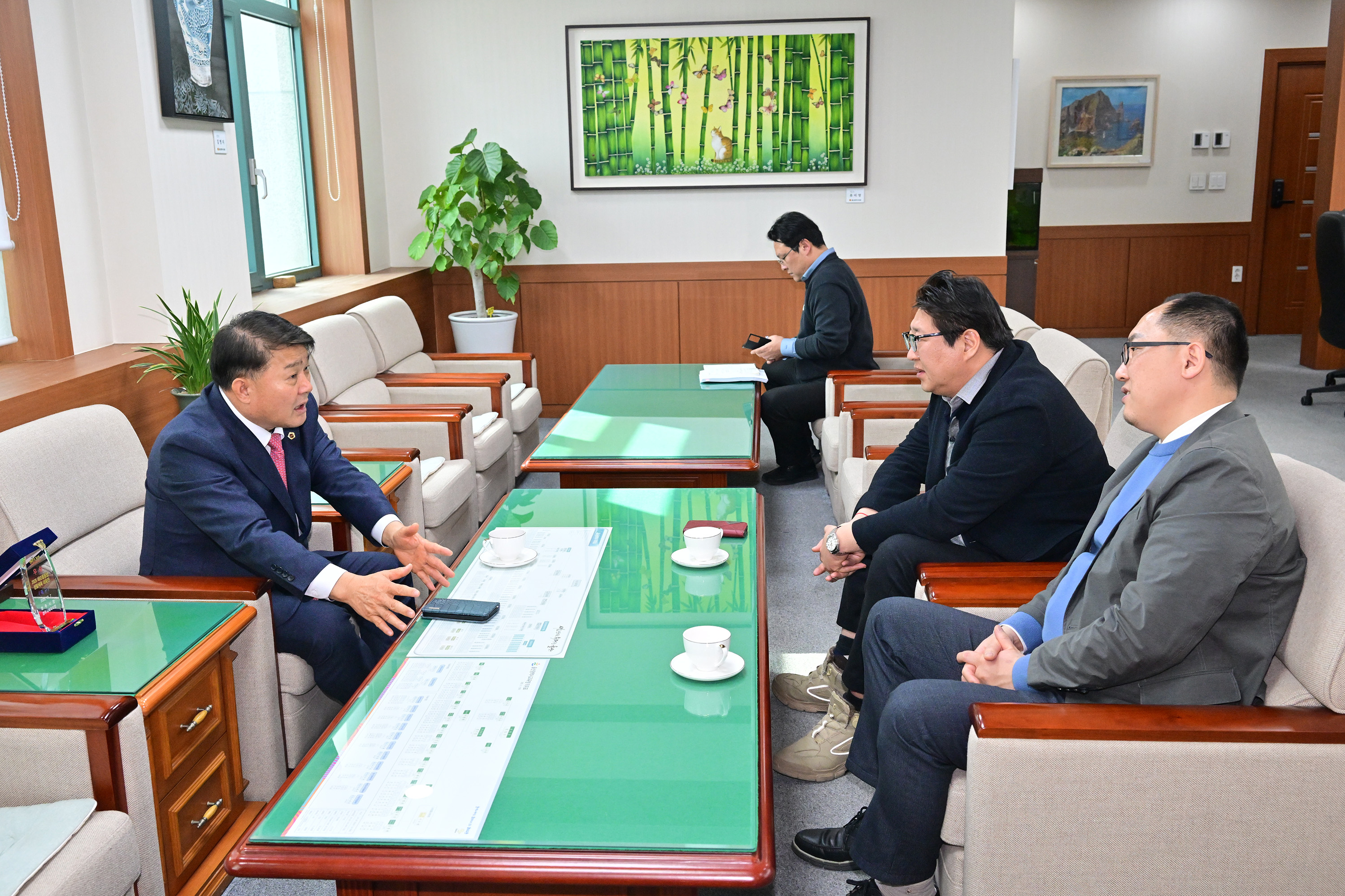 울산광역시의회, 교육청 조례 용어 개정 갈등 중재5