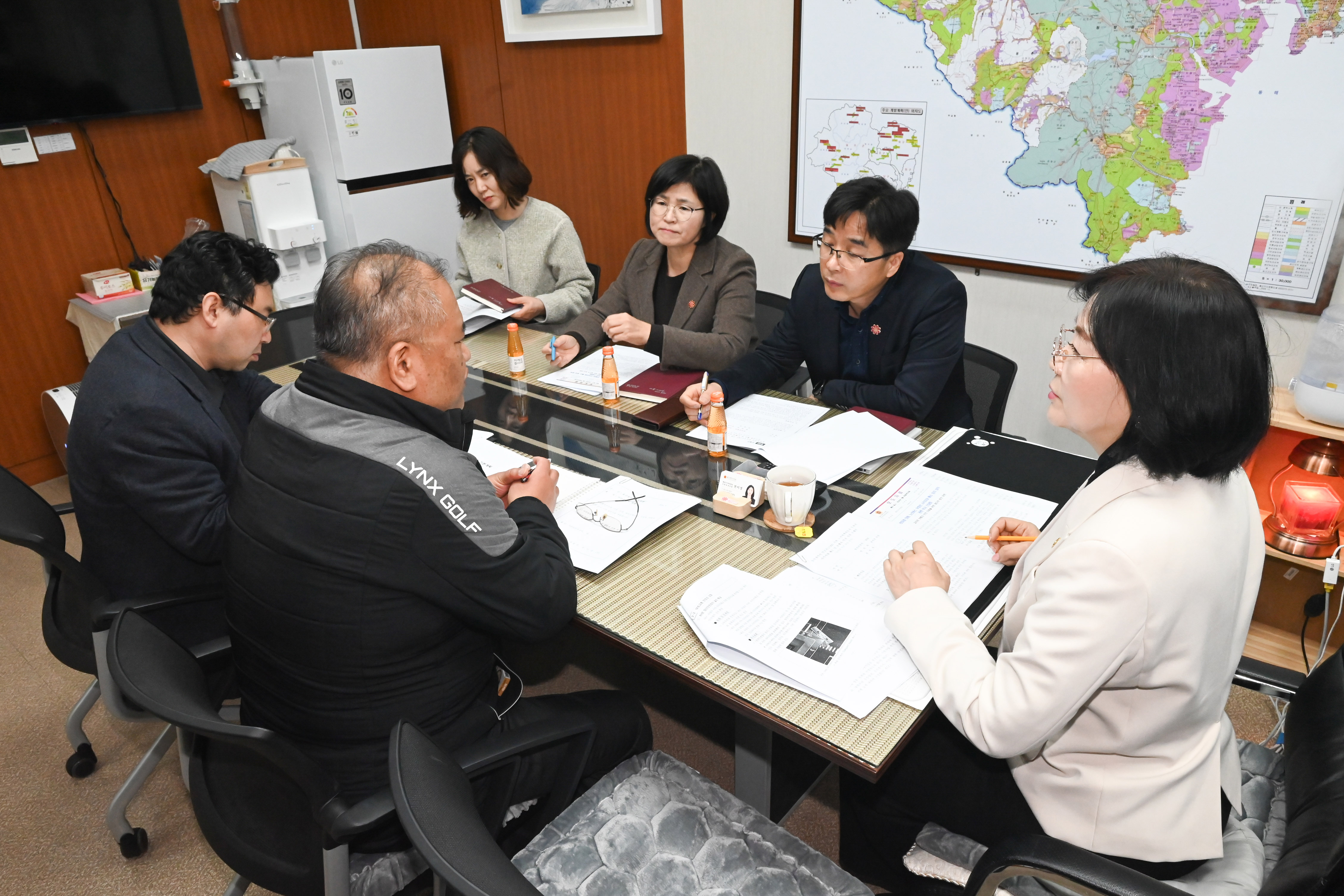 천미경 의원, 노선버스 우회전 사각지대 해소 방안과 보행자 안전 지원을 위한 제도적 대책 마련 간담회4