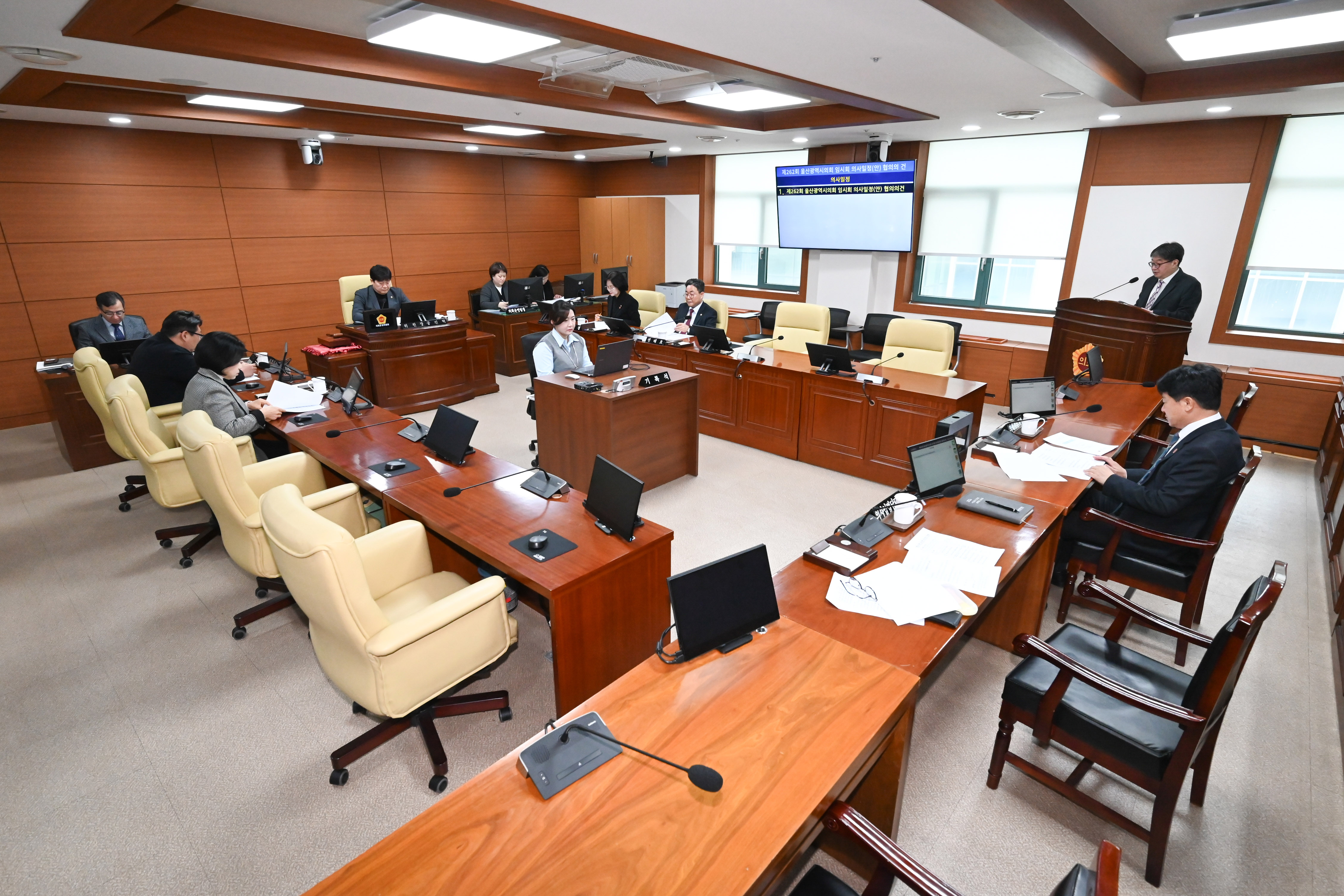 제261회 울산광역시의회 임시회 폐회 중 제2차 의회운영위원회4
