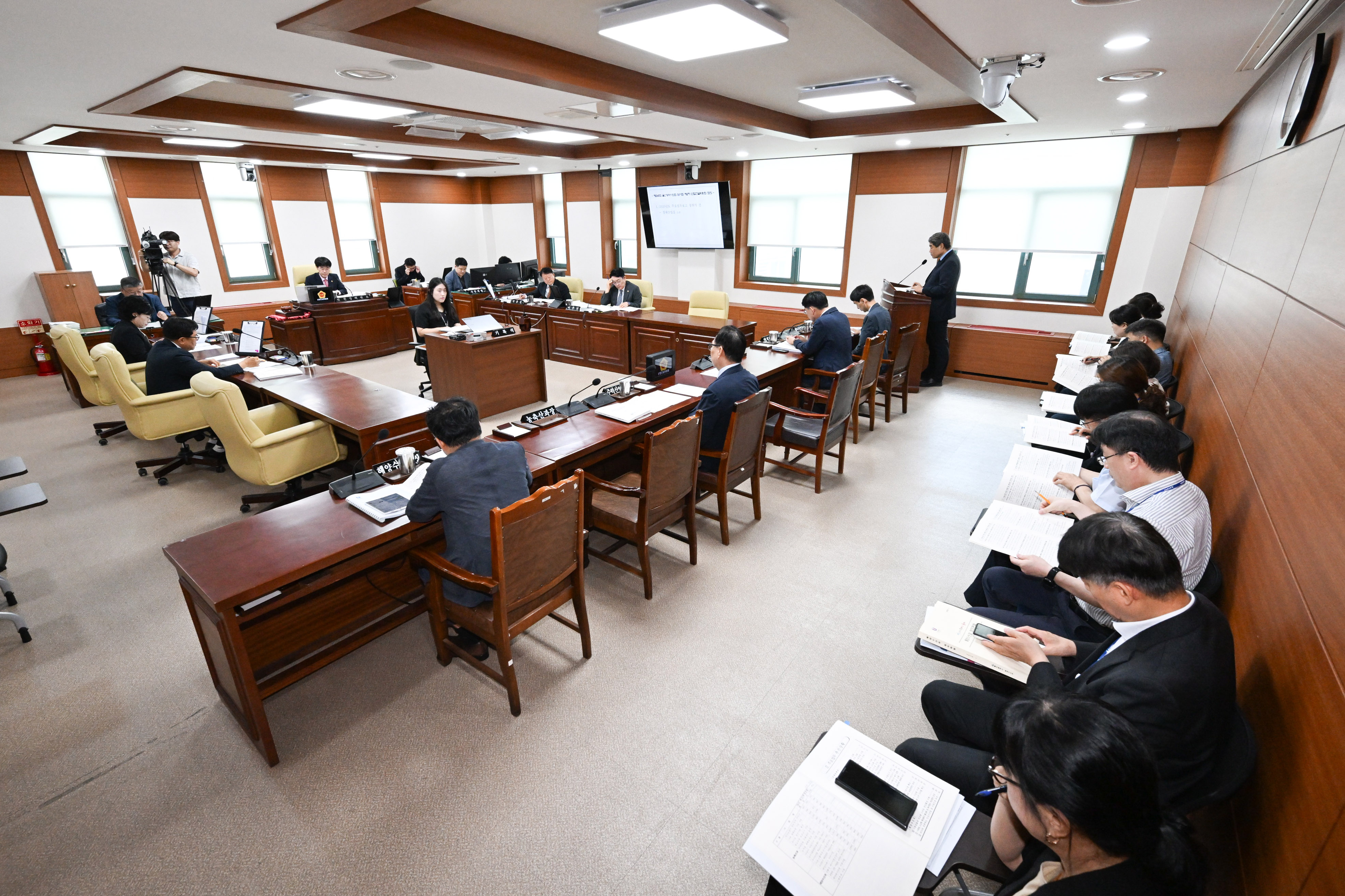 산업건설위원회, 경제산업실·울산테크노파크 2026년도 주요업무보고 청취의 건3