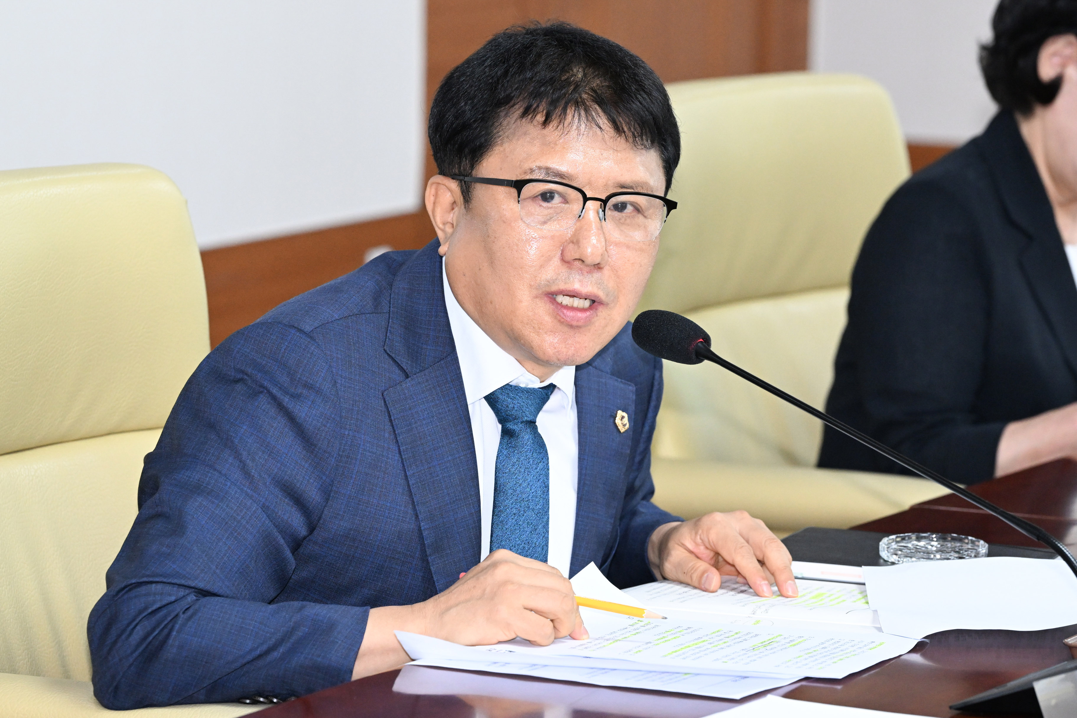 산업건설위원회, AI수도추진본부 2026년도 주요업무보고 청취의 건6