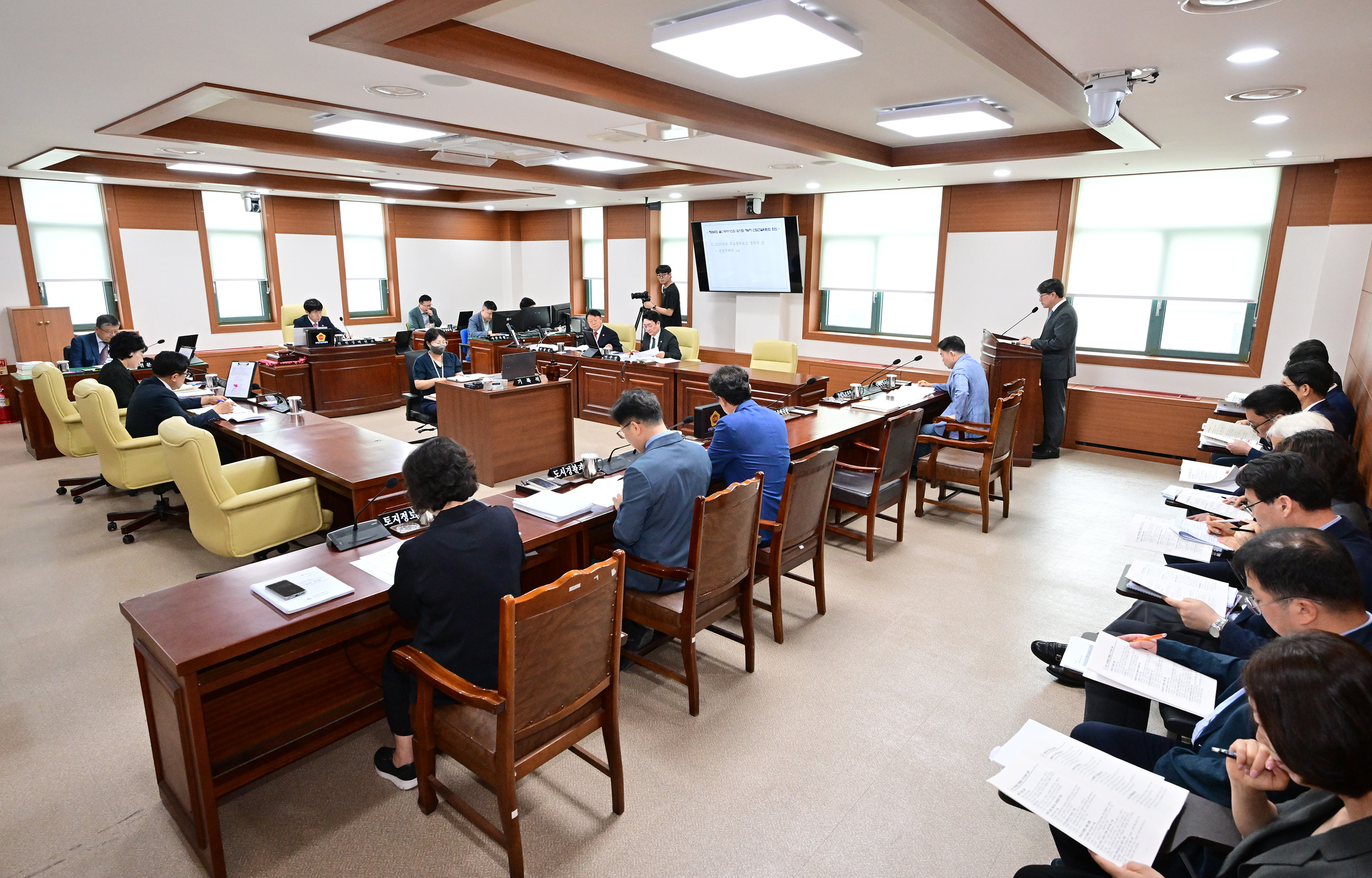 산업건설위원회, 건설주택국·종합건설본부 소관 2026년도 주요업무보고 청취3