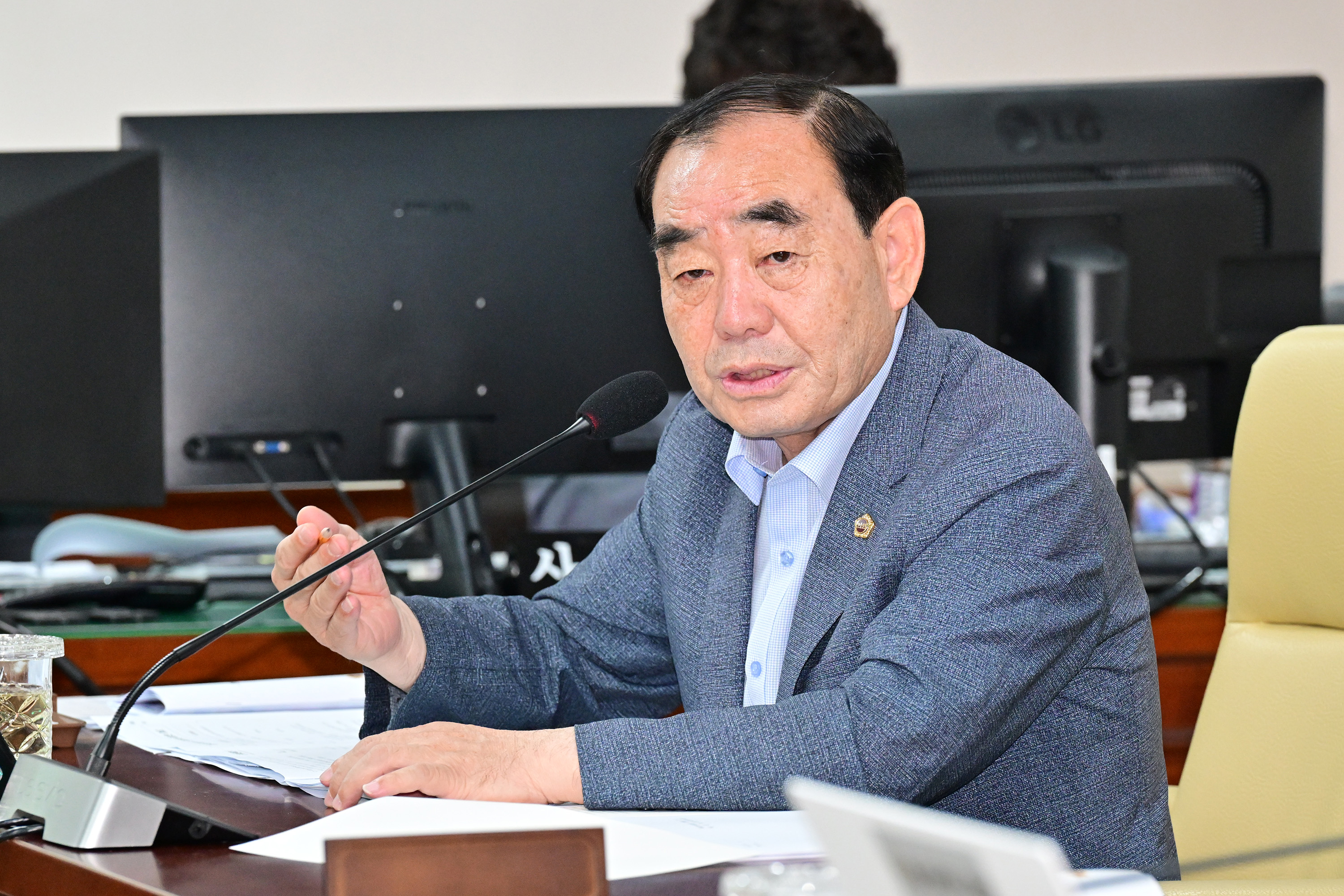 행정자치위원회, 울산광역시 공론화 추진에 관한 조례안 등 심사8