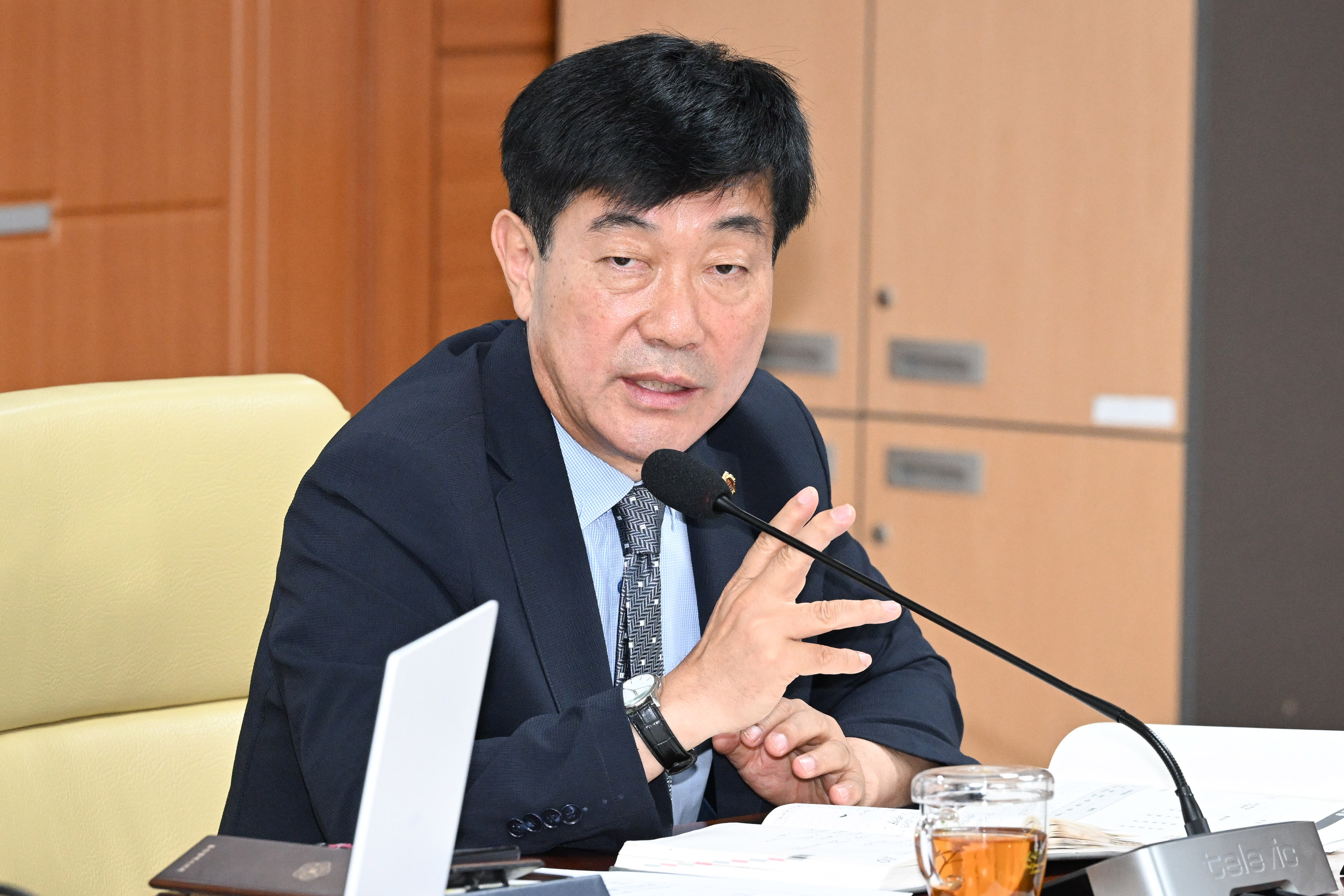 교육위원회, 직속기관 소관 2026년도 주요업무보고 청취의 건8
