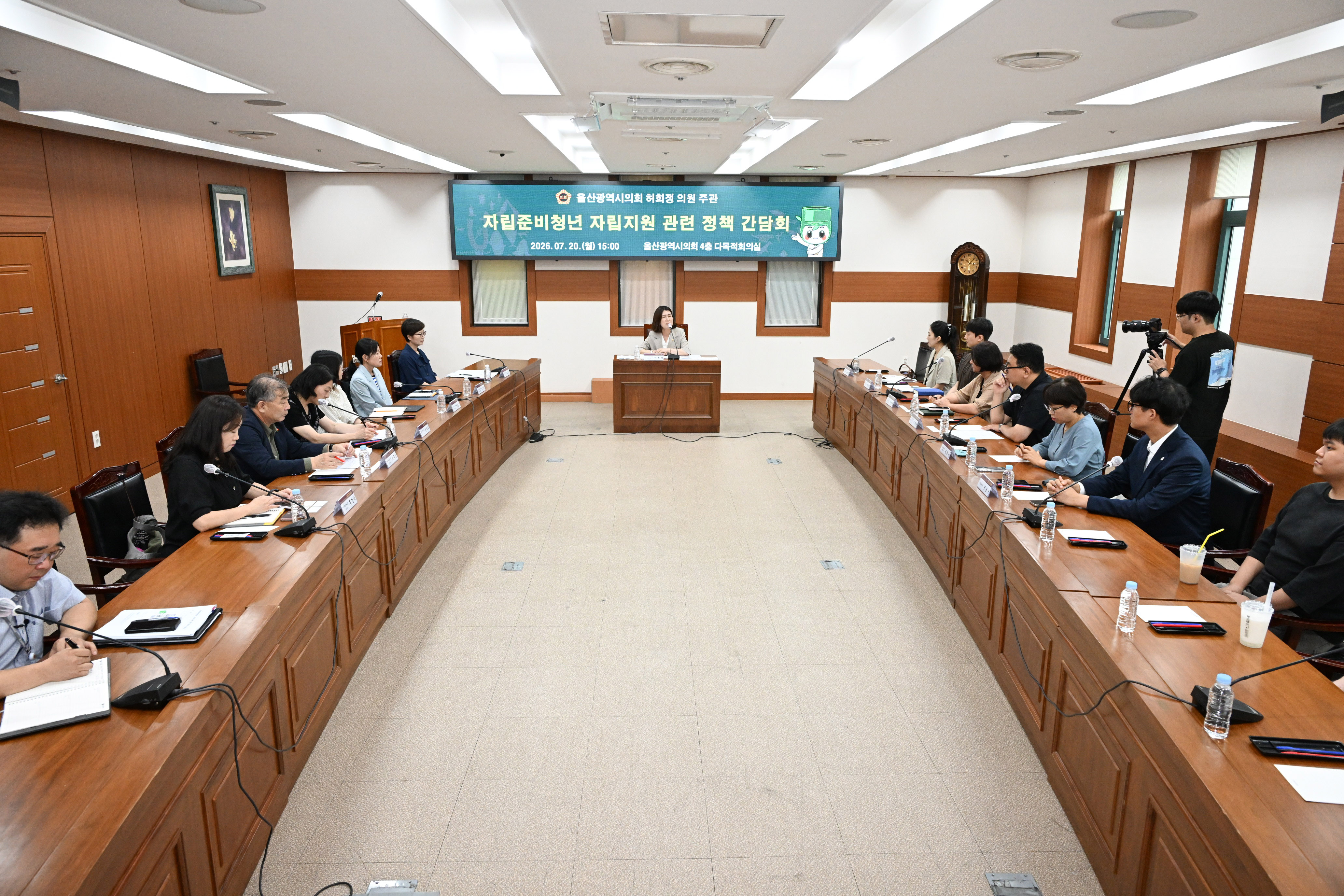 허희정 의원, 자립준비청년 자립지원 관련 정책 간담회3