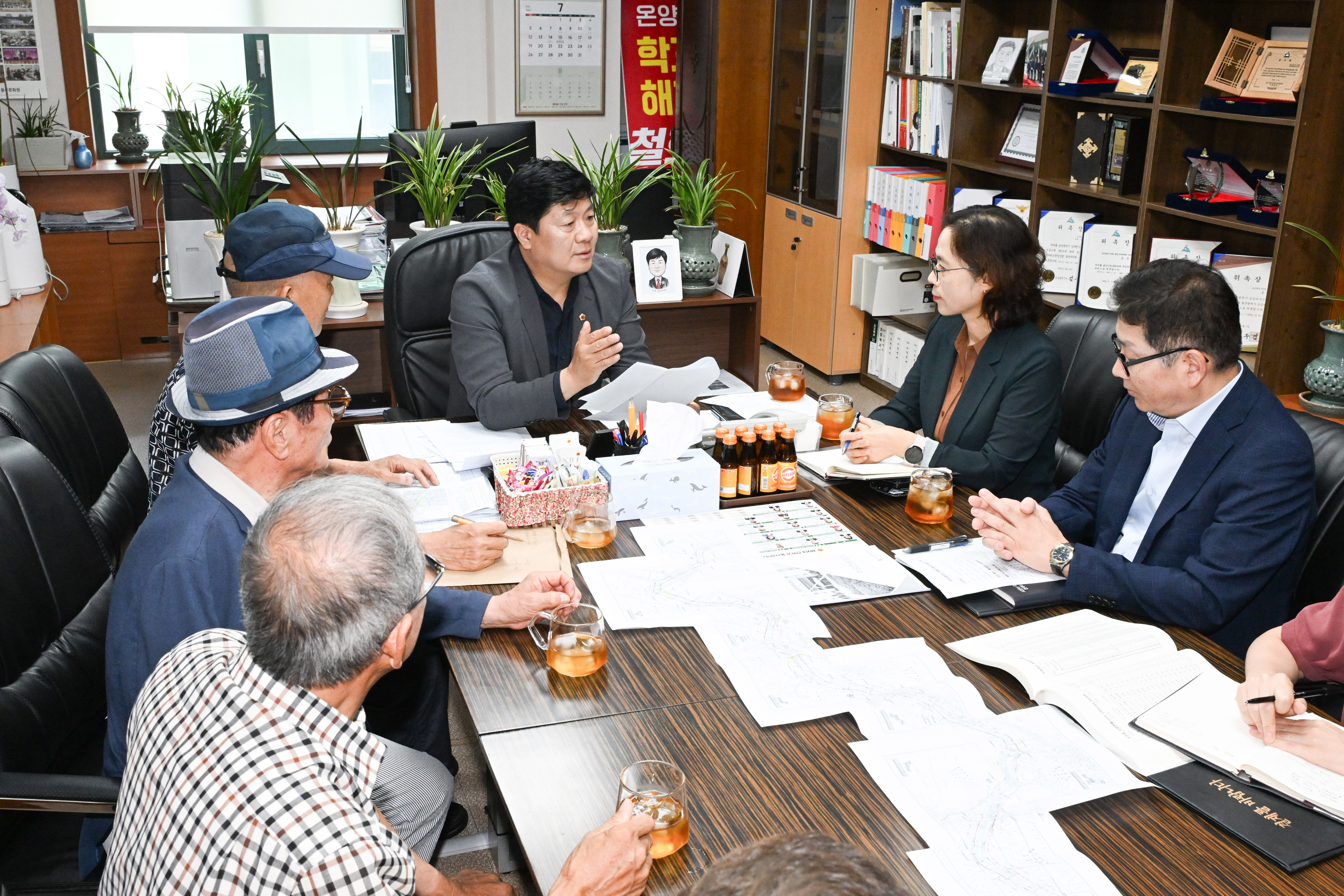 공진혁 의회운영위원장, 지방하천 토지주 재산권 보호 위한 제도개선 촉구 간담회5