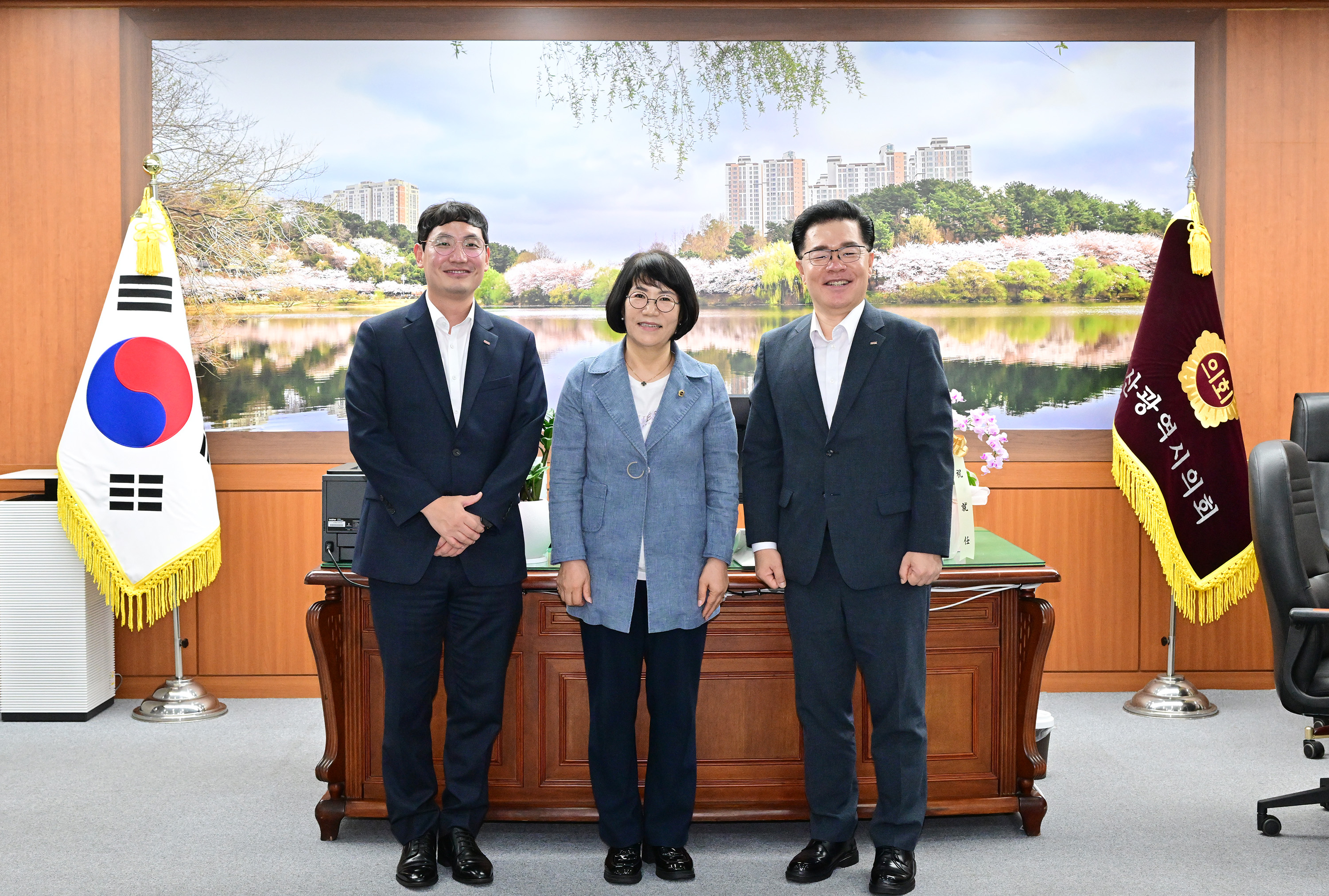 이영해 의장. BNK 울산 경남은행 울산영업그룹장 환담1