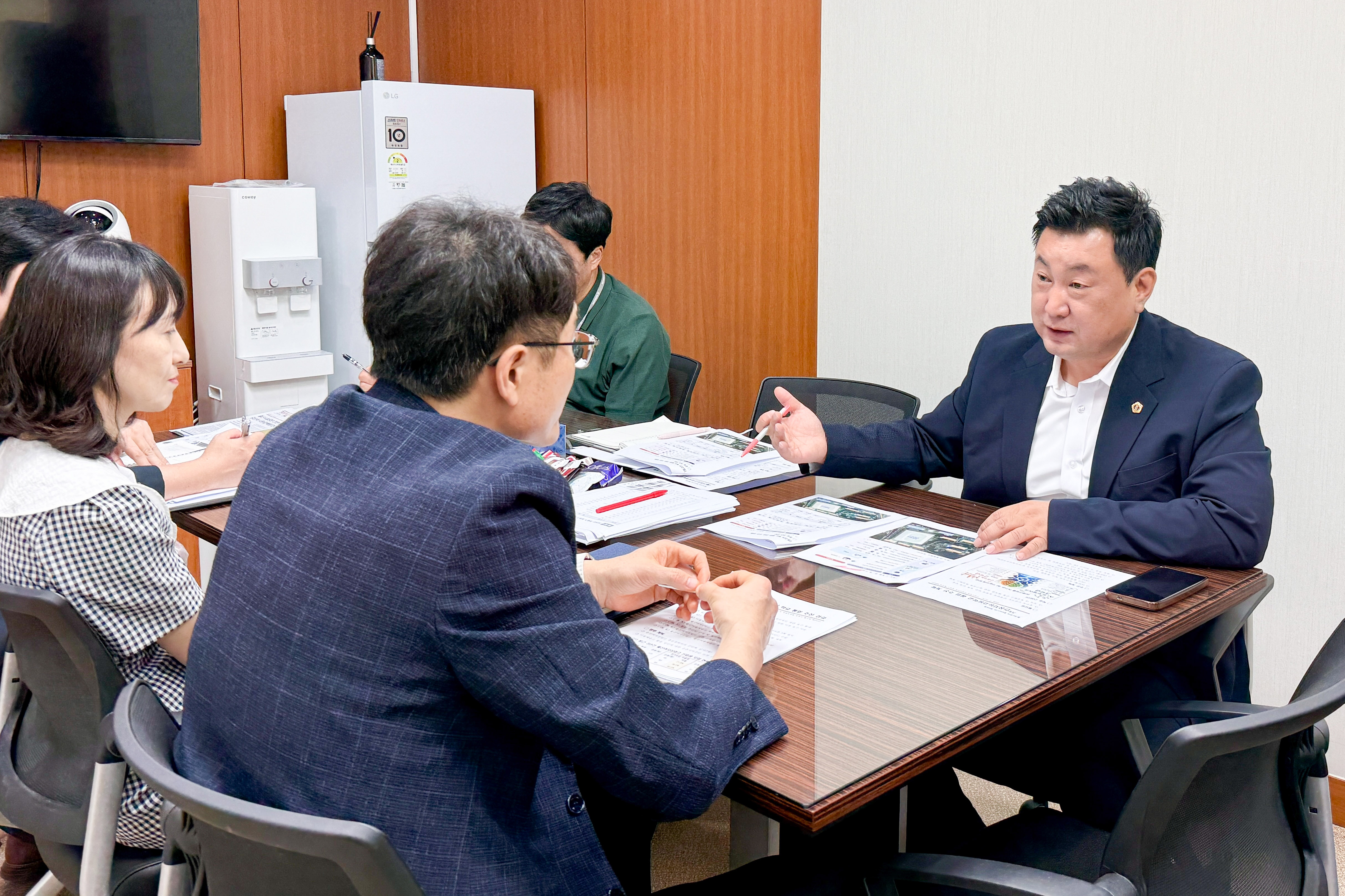 안대룡 의원, 통합 개교 추진현황 청취