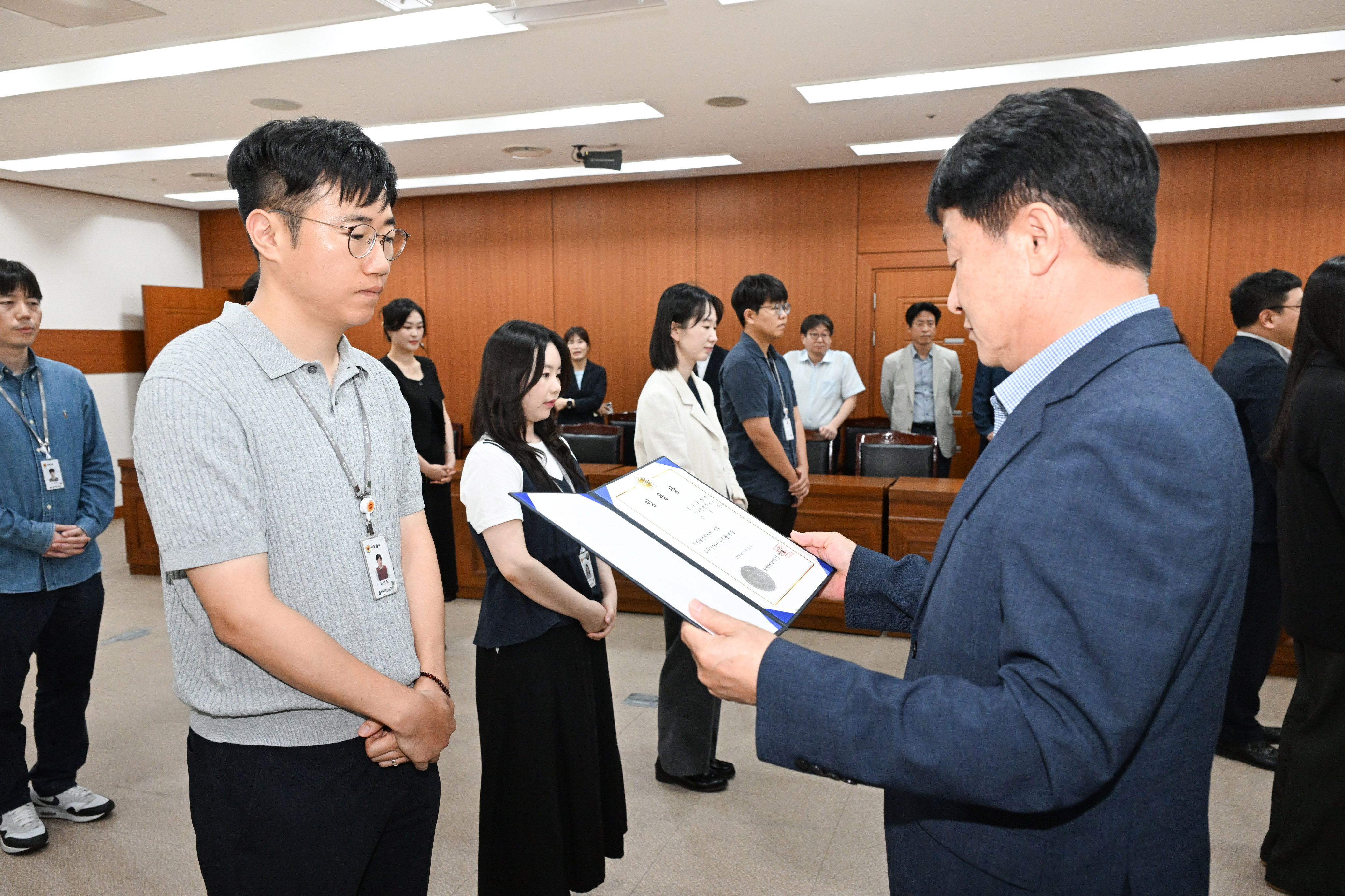 2026년 7월 정기인사 6급 이하 인사발령 임용장 수여3