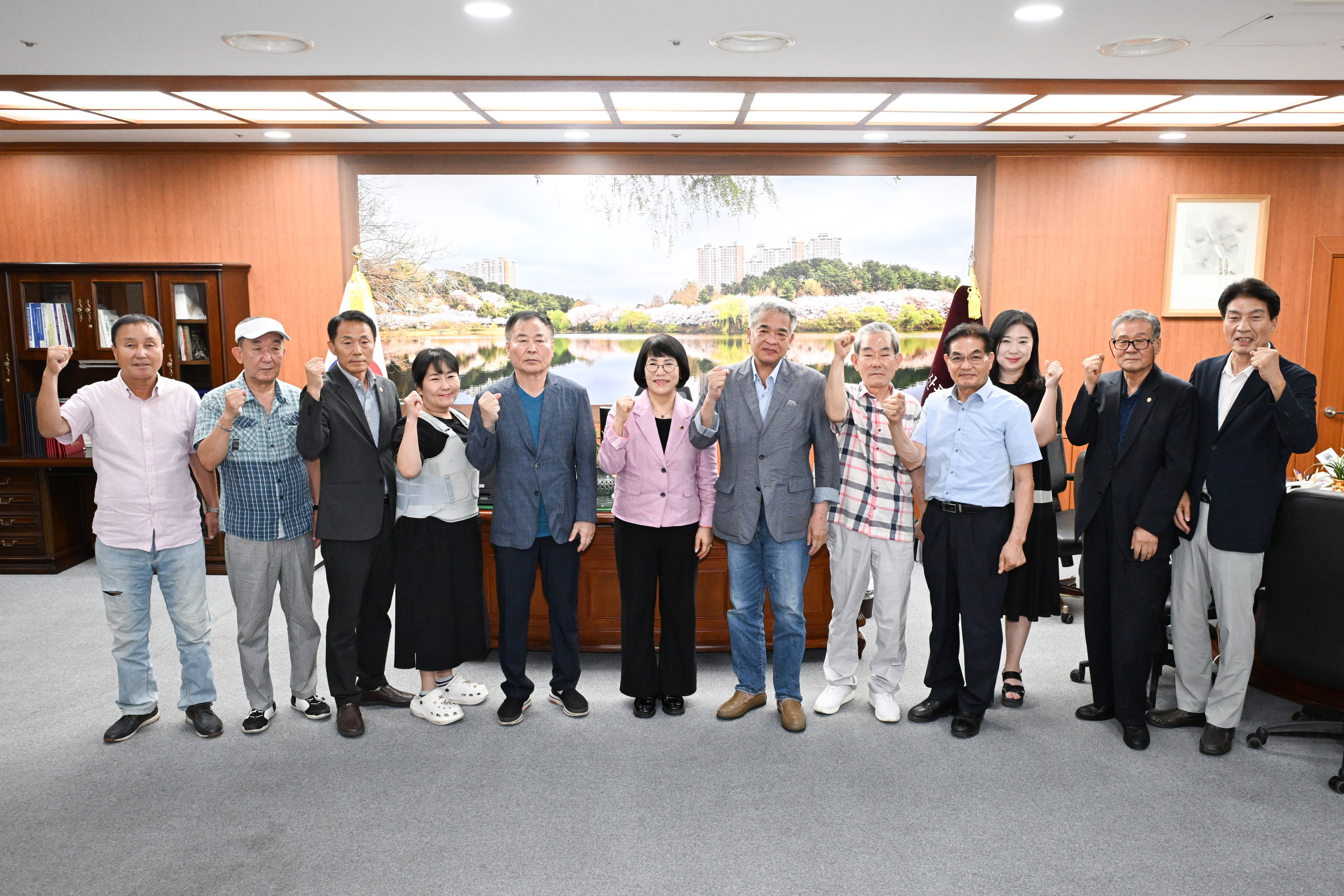 이영해 의장, 울산사회시민단체연합회 임원진 환담2