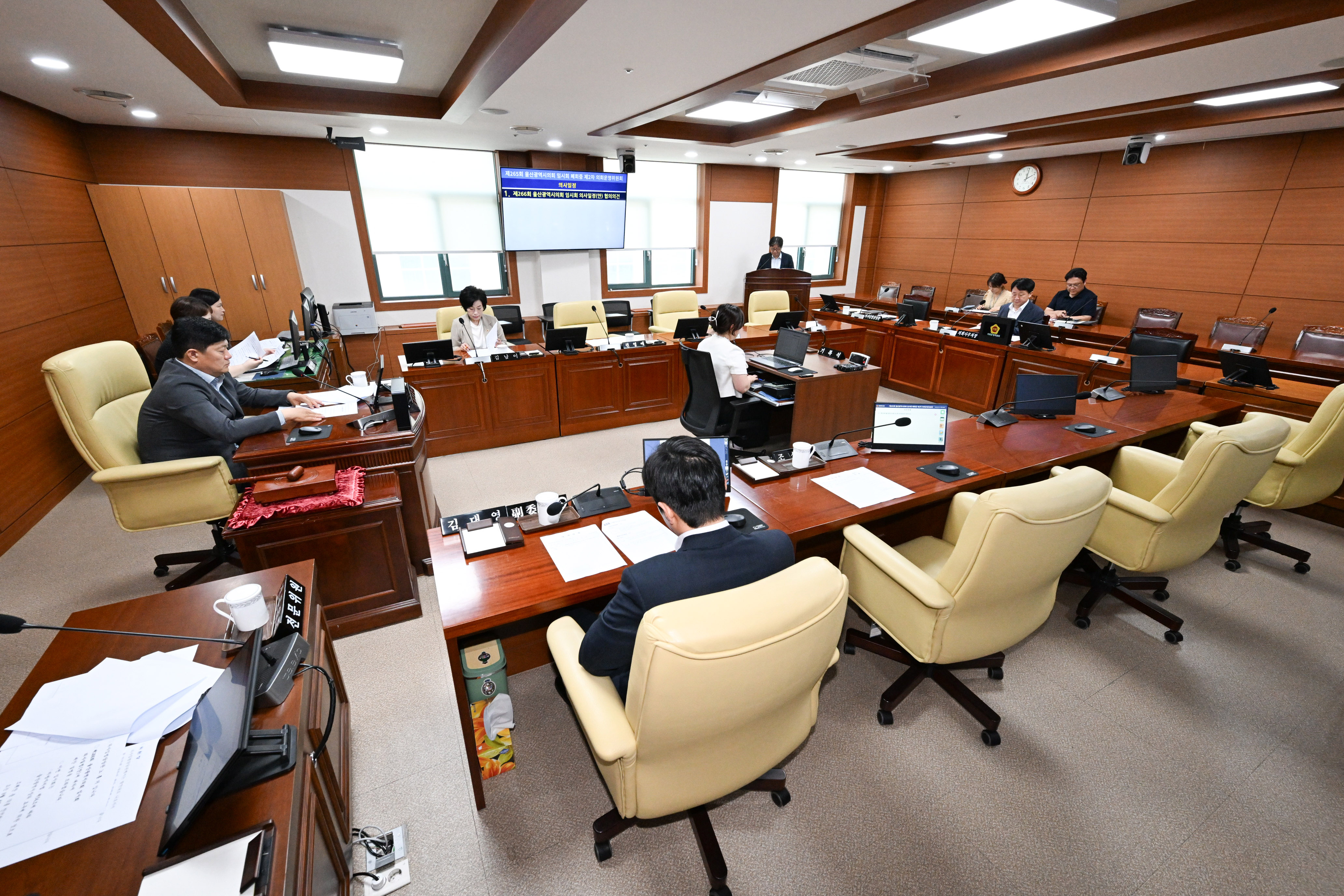 제265회 임시회 폐회중 제2차 의회운영위원회 회의3
