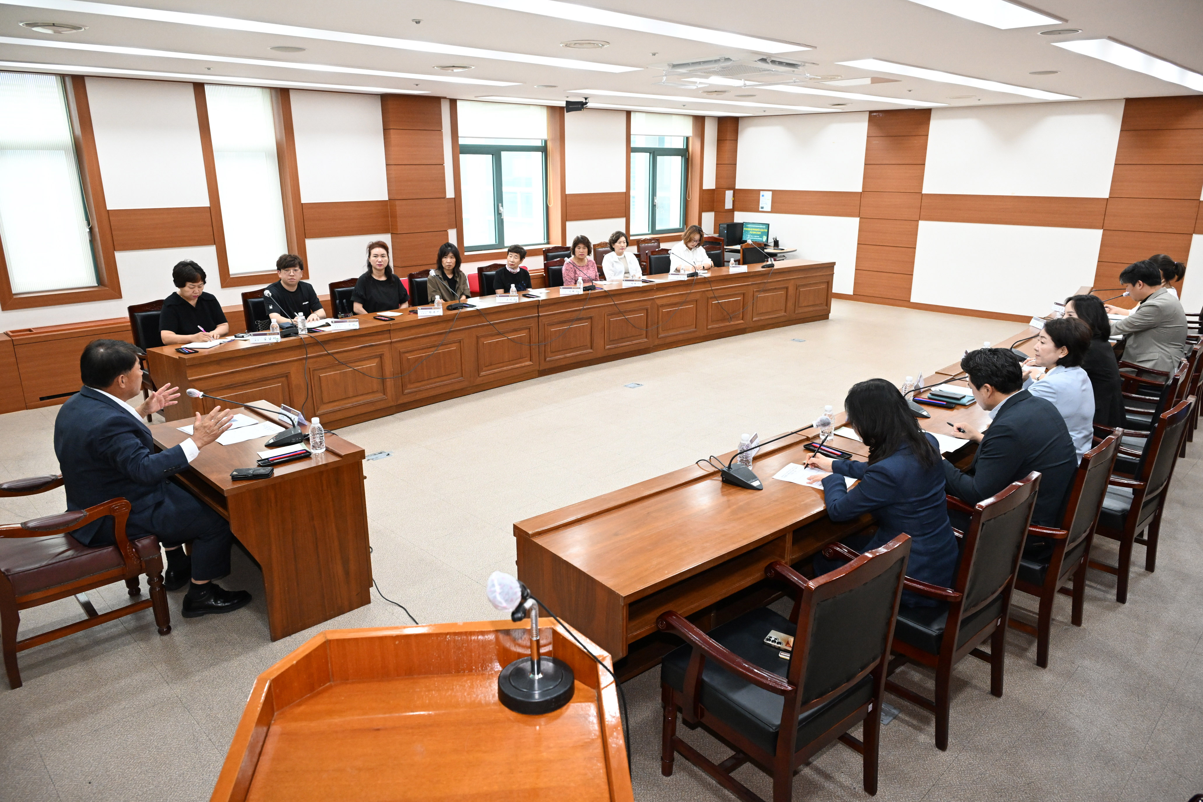 이성룡 의원, 우정전통시장 특화골목 조성 의견 청취7