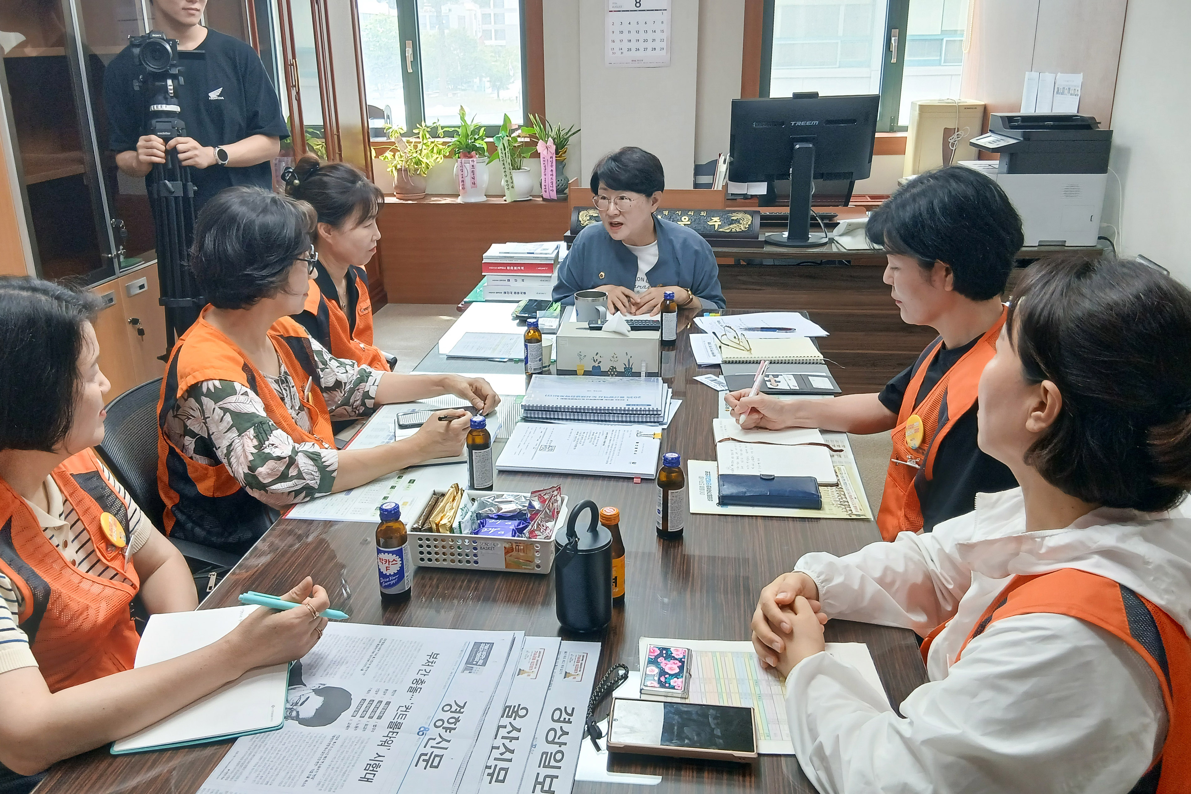 이은주 의원, 아이돌봄노조 및 노인생활지원사노조 관련 간담회1