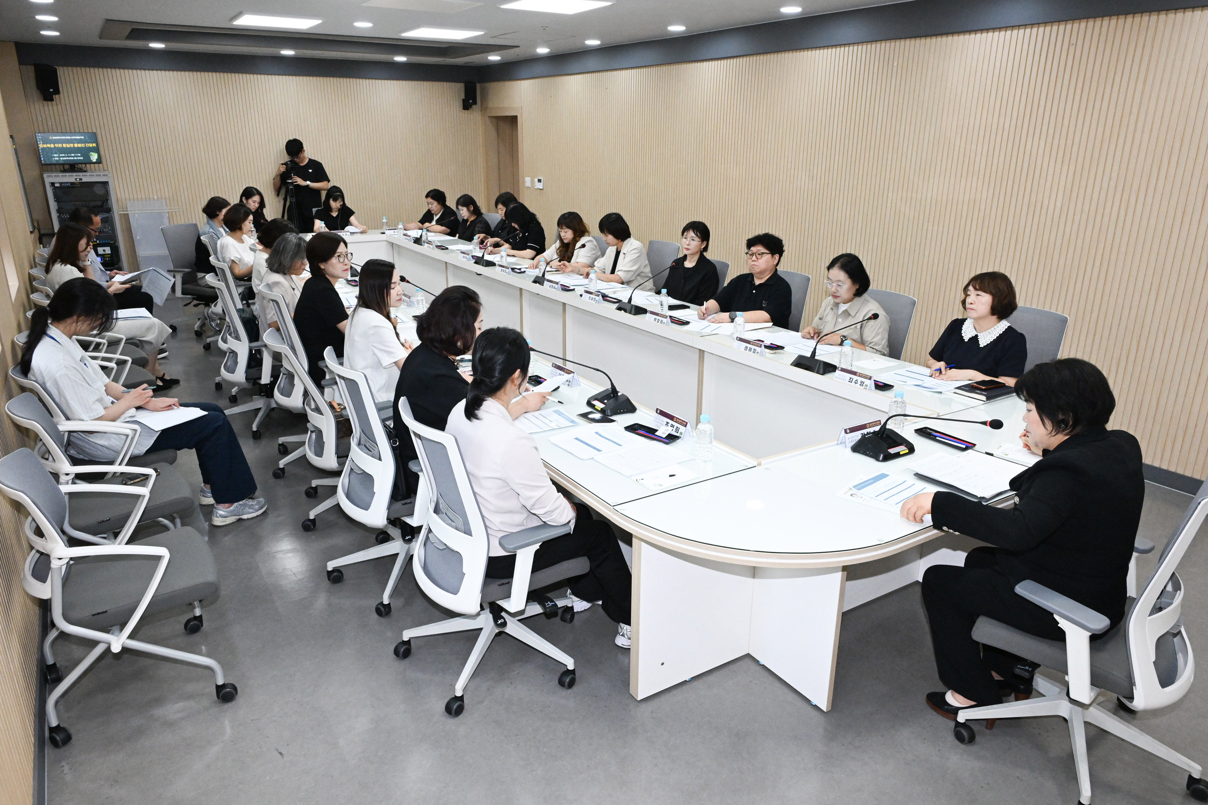 강혜순 교육위원장, 공보육을 위한 동일한 출발선 논의 간담회10