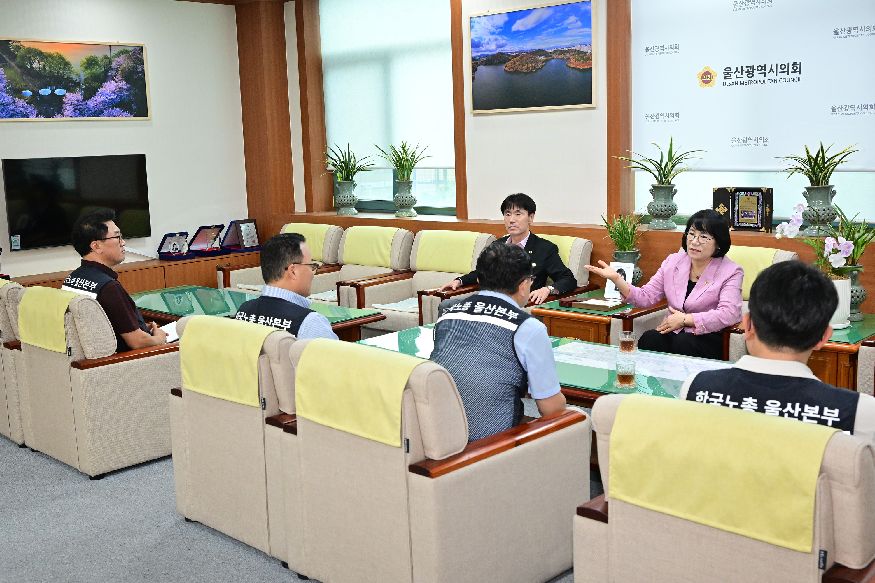 이영해 의장, 한국노총 울산지역본부 임원진 환담4