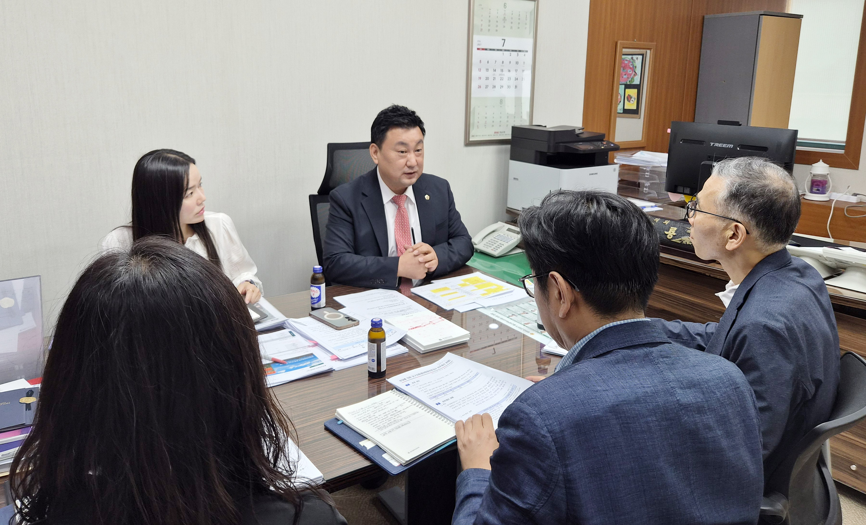 안대룡 의원, 영어회화전문강사 교육활동 보호 사각지대 점검1