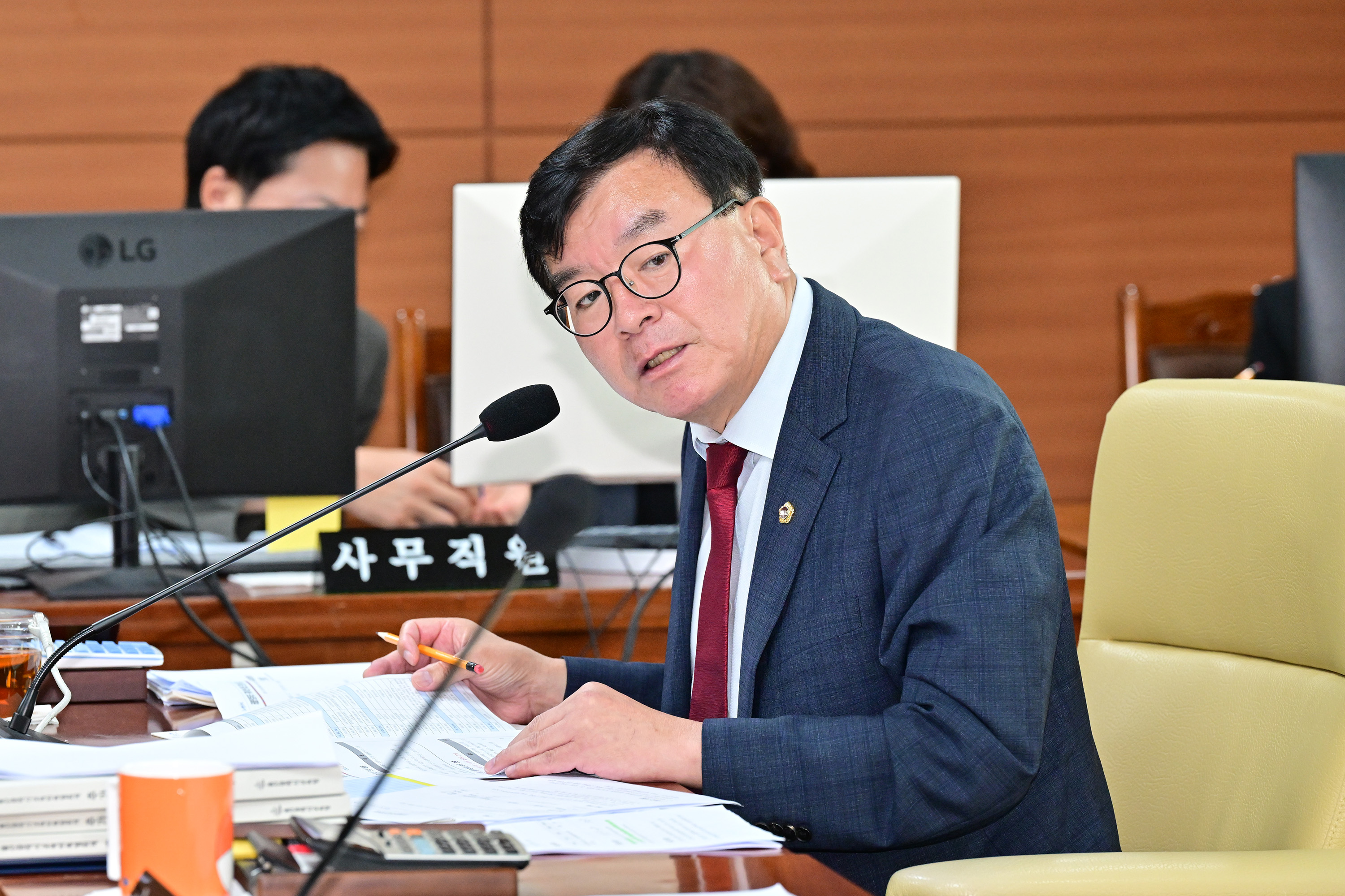 교육위원회, 행정국·직속지관 소관 2026년도 제3회 울산광역시교육비 특별회계 추가경정예산안 심사6