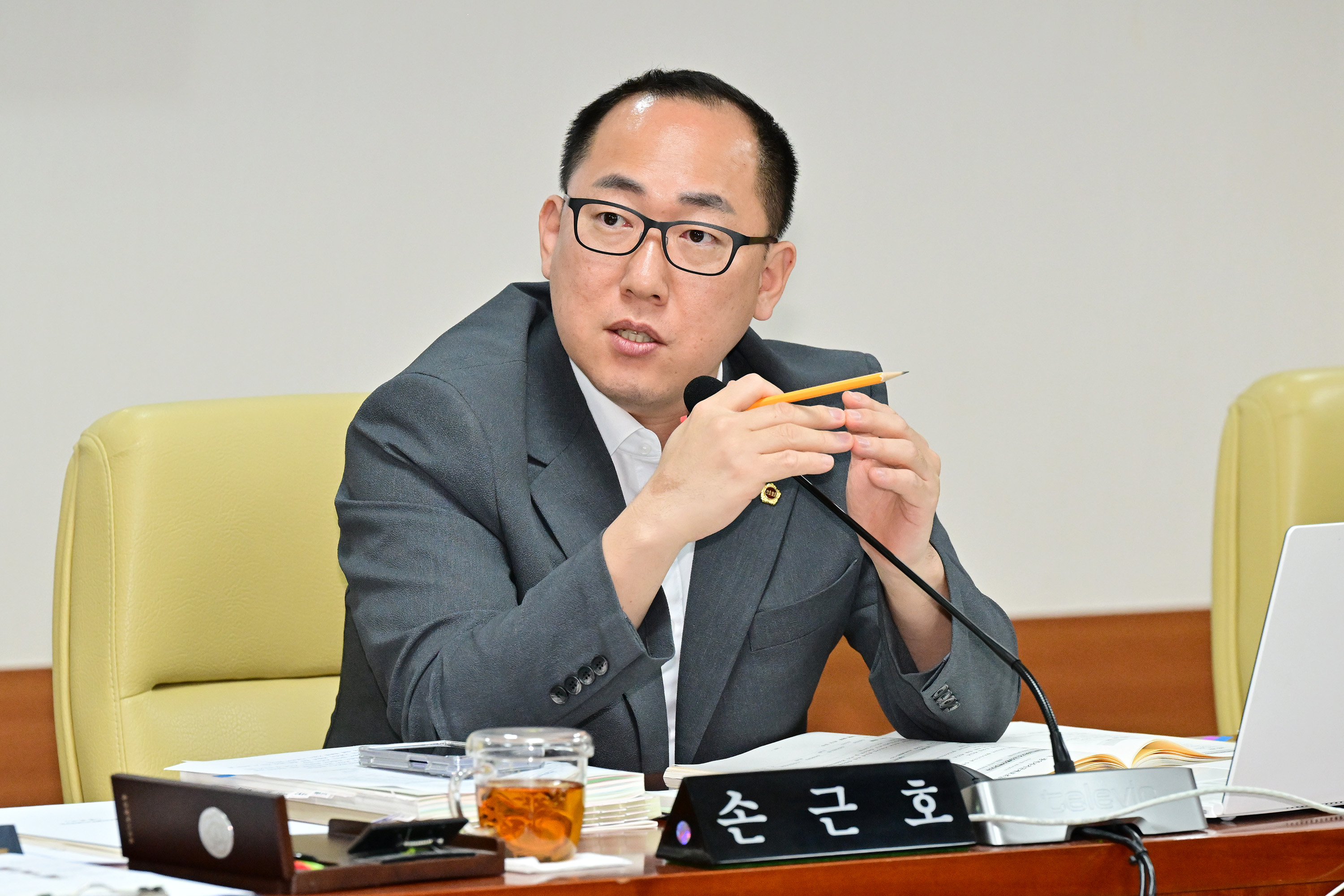 교육위원회, 행정국·직속지관 소관 2026년도 제3회 울산광역시교육비 특별회계 추가경정예산안 심사8