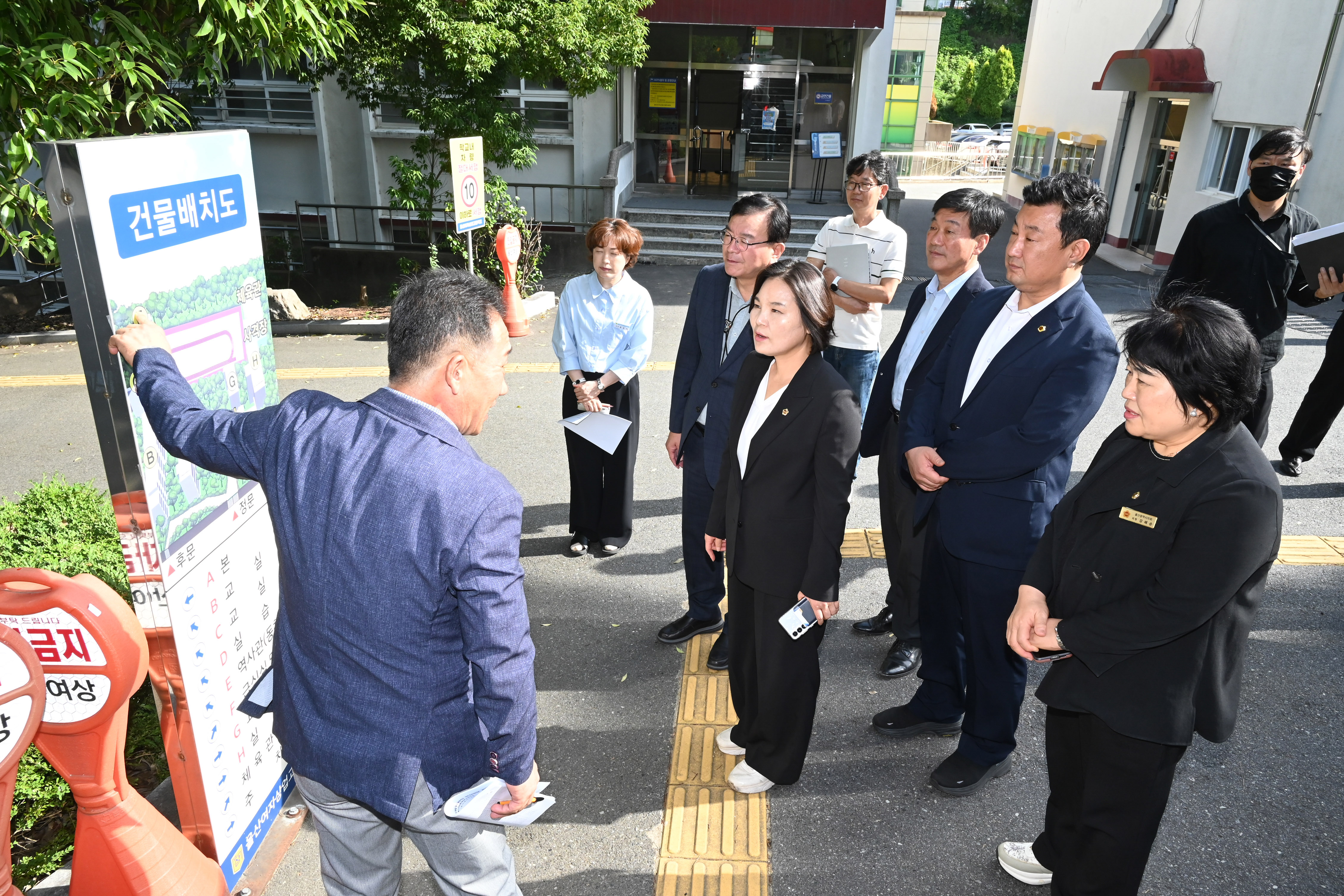 교육위원회, 울산여상·미용예술고  통합 현장 점검8